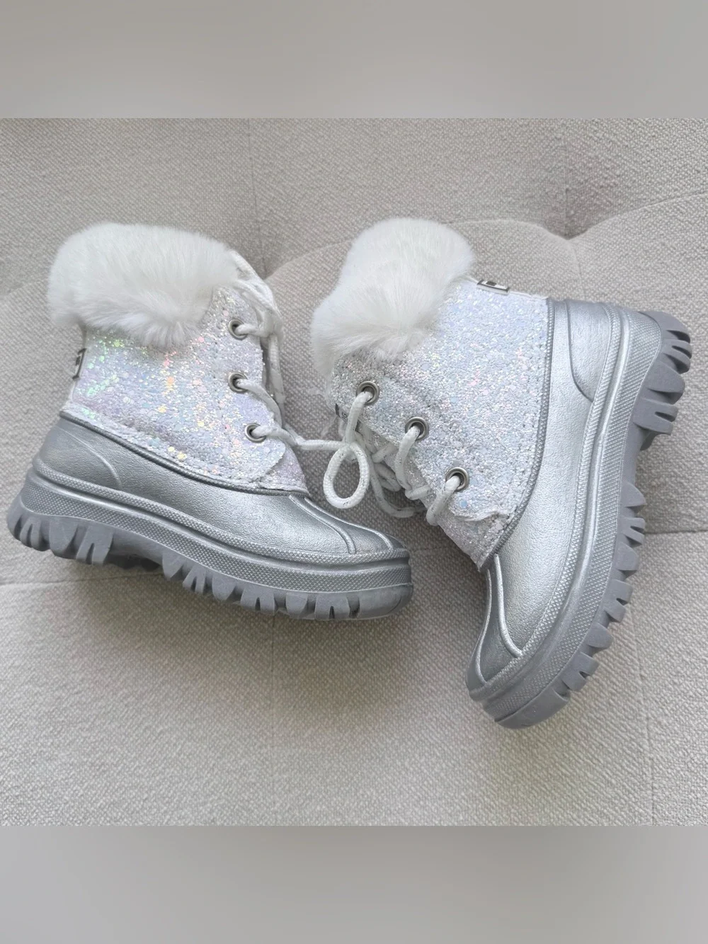 NWT London Fog “Icelyn” little girls sparkly waterproof winter boots size 9